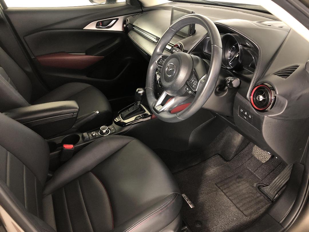 Photo '16' of Mazda CX-3 Photo '16' of Mazda CX-3