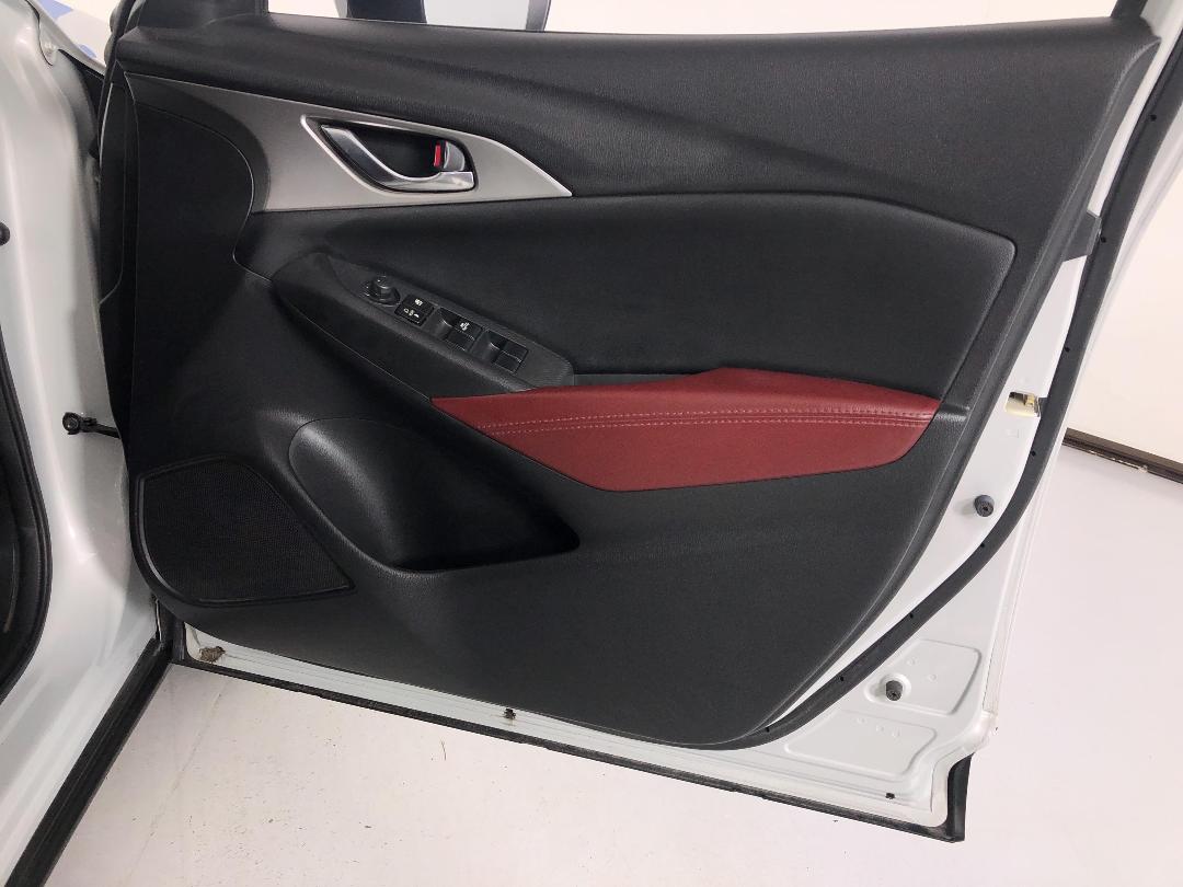 Photo '15' of Mazda CX-3 Photo '15' of Mazda CX-3