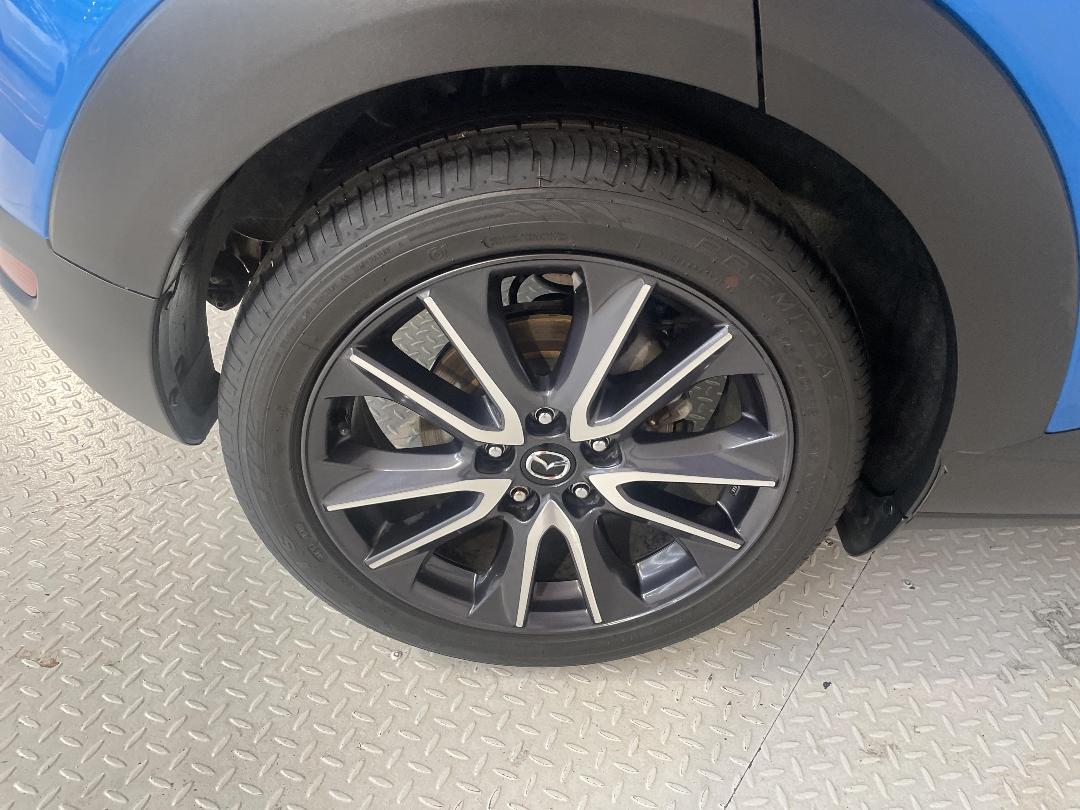 Photo '12' of Mazda CX-3