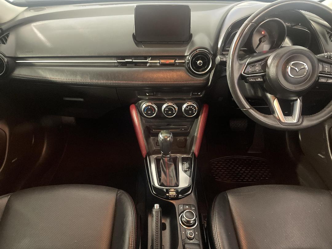 Photo '18' of Mazda CX-3