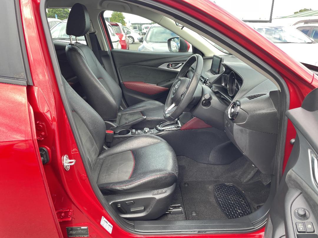 Photo '16' of Mazda CX-3