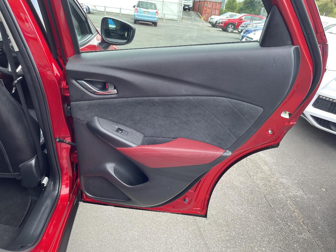 Photo '19' of Mazda CX-3