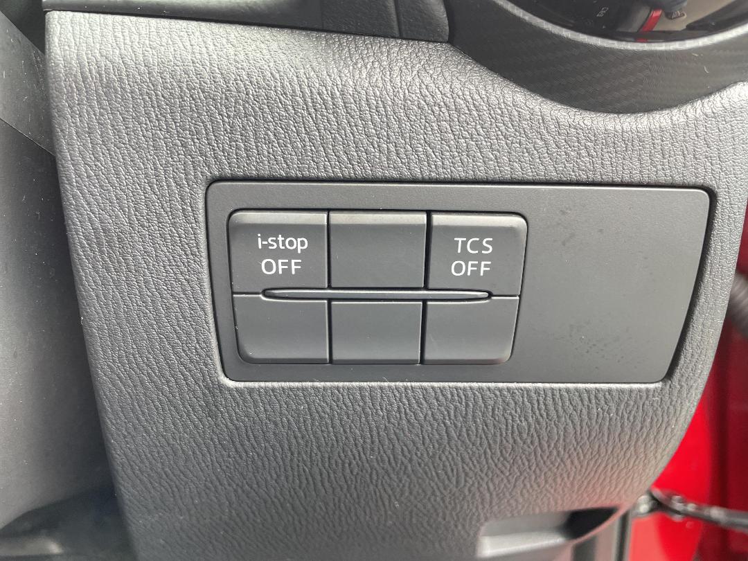 Photo '24' of Mazda CX-3