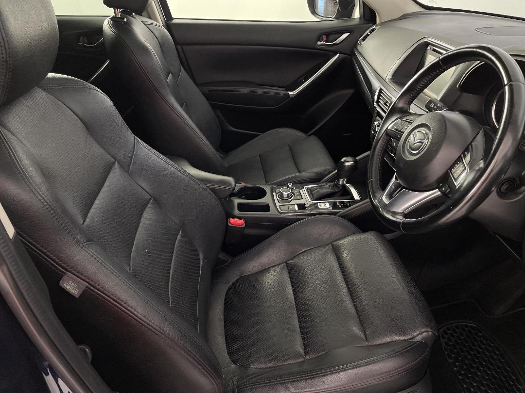 Photo '16' of Mazda CX-5