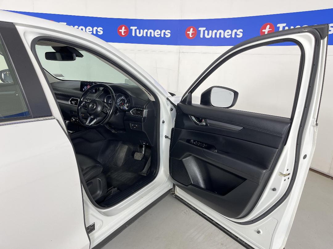 Photo '15' of Mazda CX-5 Photo '15' of Mazda CX-5