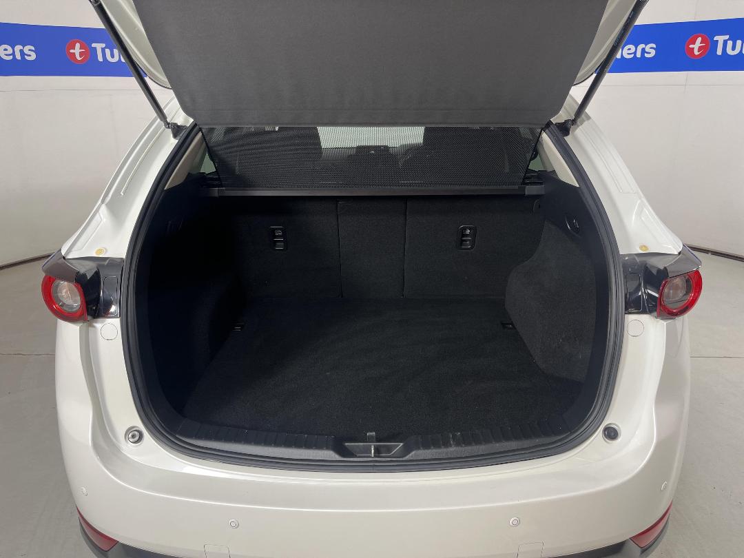 Photo '14' of Mazda CX-5