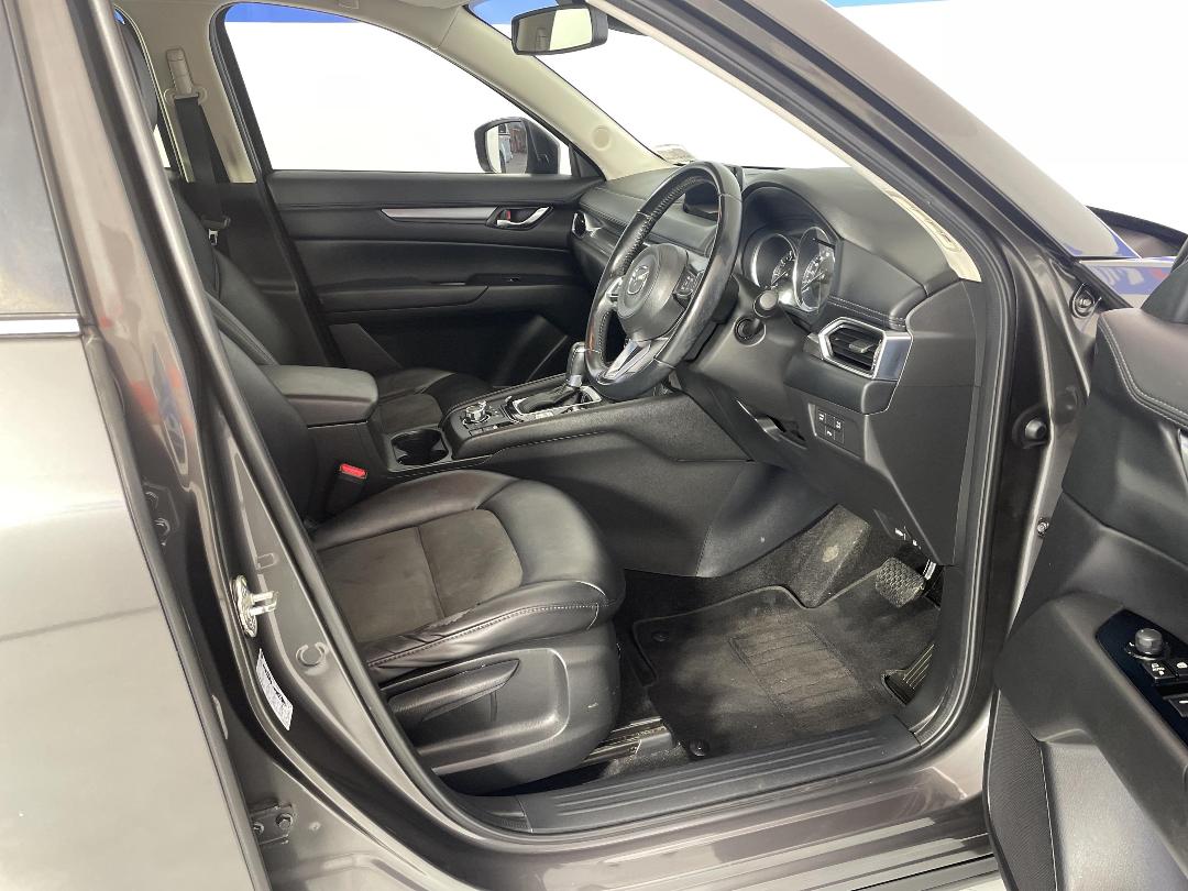 Photo '16' of Mazda CX-5 Photo '16' of Mazda CX-5