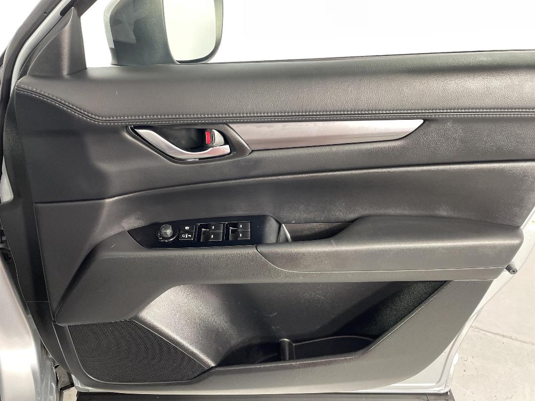 Photo '15' of Mazda CX-5