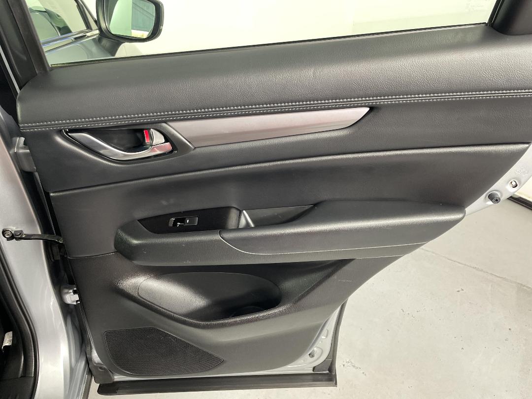 Photo '19' of Mazda CX-5