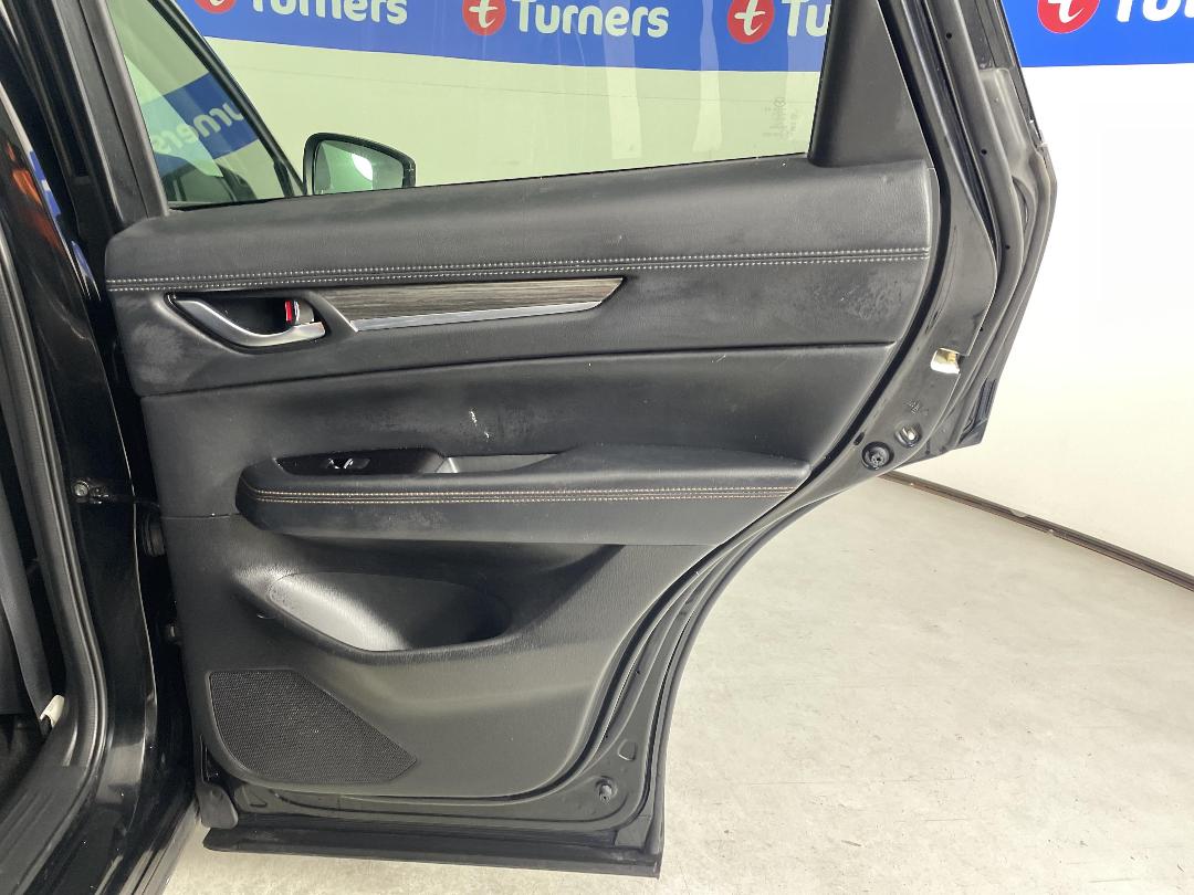 Photo '19' of Mazda CX-5