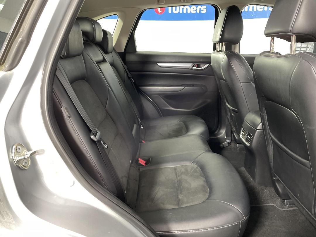 Photo '20' of Mazda CX-5