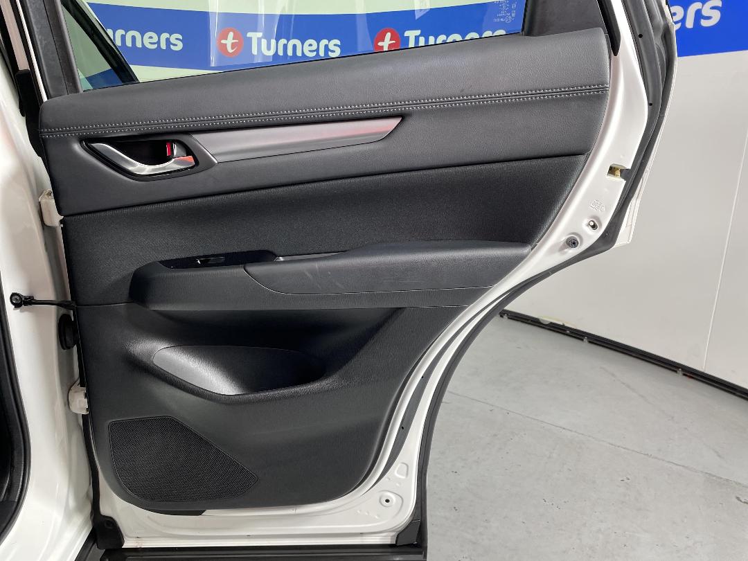 Photo '19' of Mazda CX-5 Photo '19' of Mazda CX-5