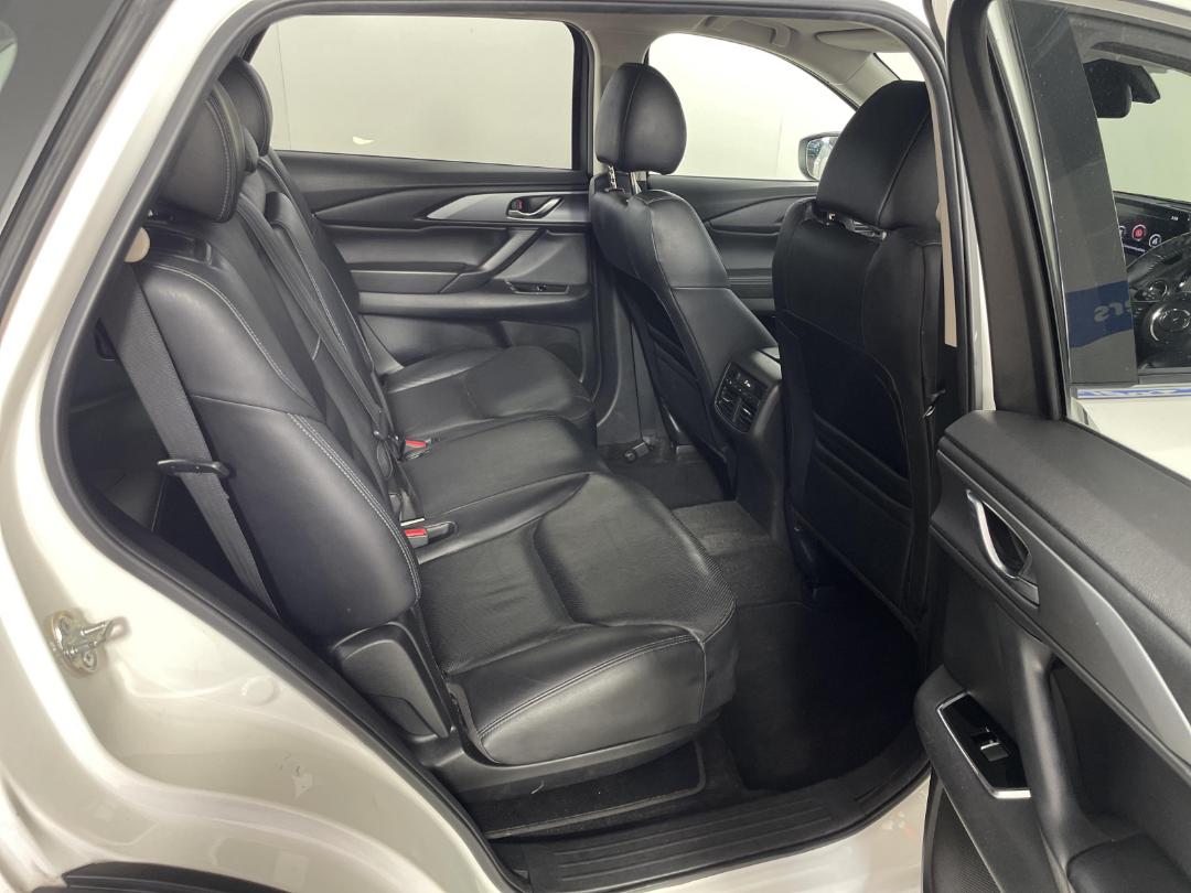 Photo '20' of Mazda CX-9 Photo '20' of Mazda CX-9