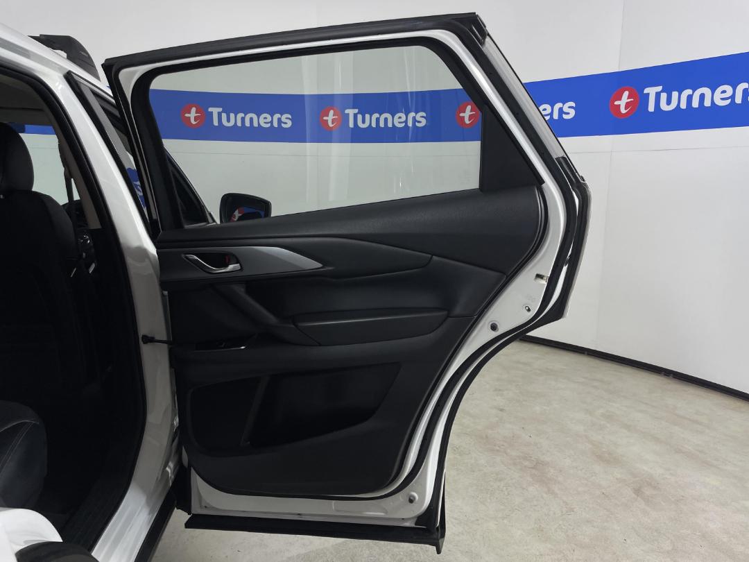 Photo '19' of Mazda CX-9 Photo '19' of Mazda CX-9