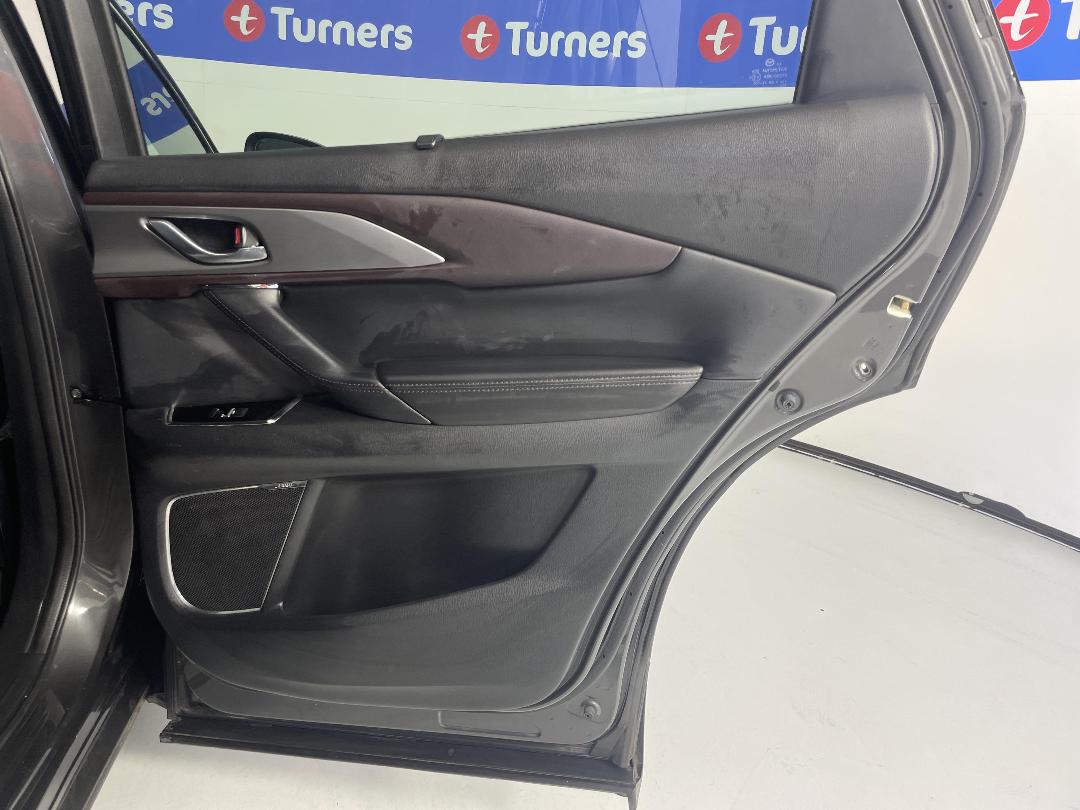 Photo '19' of Mazda CX-9 Photo '19' of Mazda CX-9