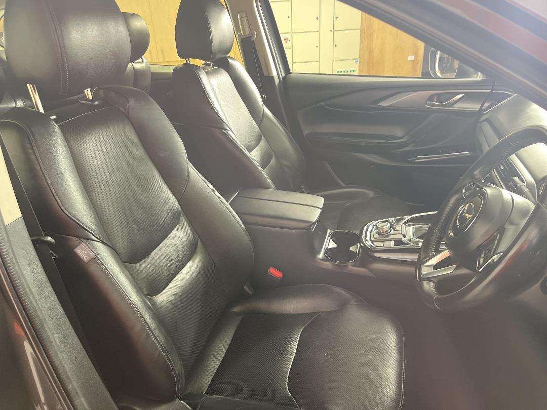 Photo '16' of Mazda CX-9