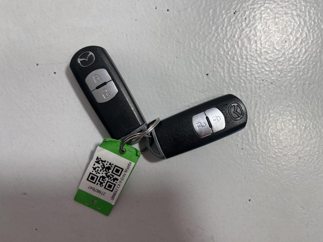 Photo '22' of Mazda CX-9