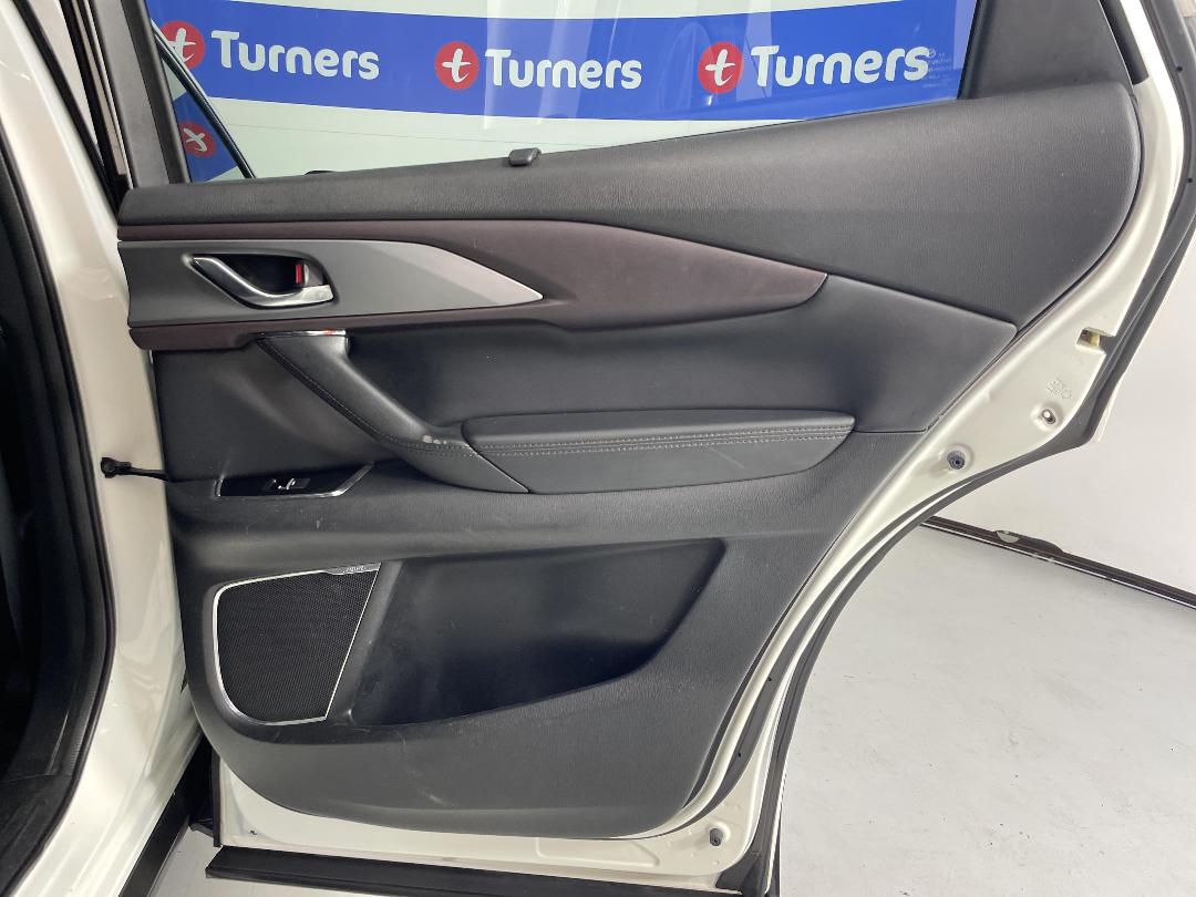 Photo '19' of Mazda CX-9 Photo '19' of Mazda CX-9