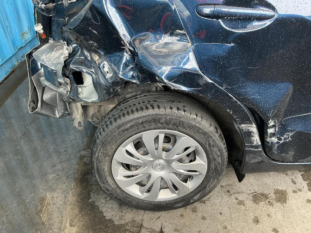 Photo '16' of Mazda Demio Photo '16' of Mazda Demio