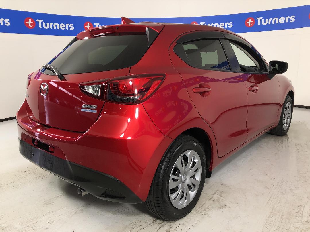 Photo '7' of Mazda Demio