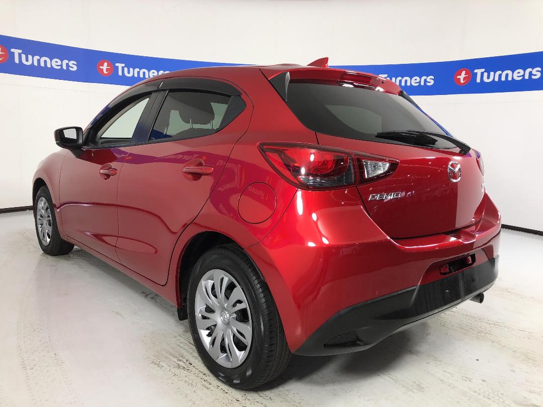 Photo '5' of Mazda Demio