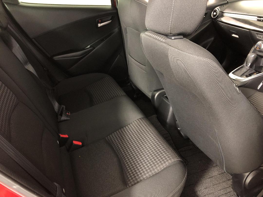 Photo '20' of Mazda Demio