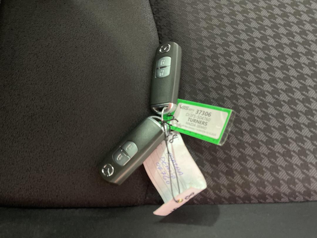 Photo '22' of Mazda Demio Photo '22' of Mazda Demio