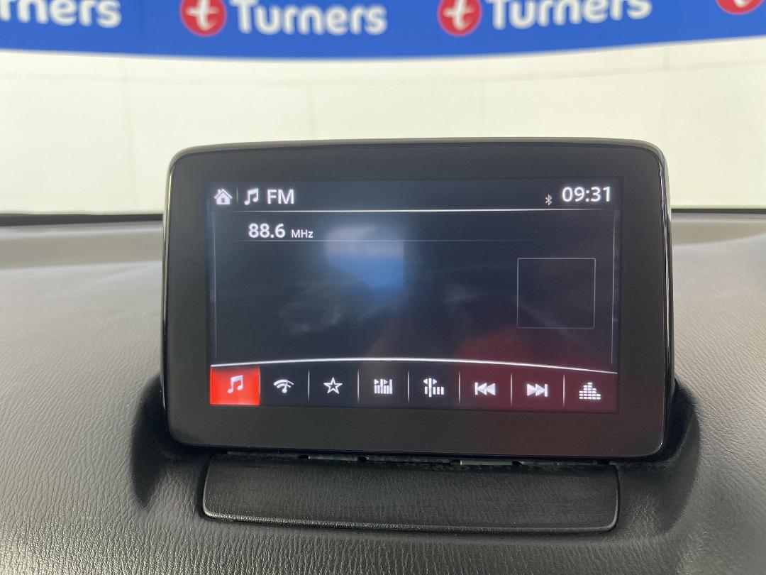 Photo '30' of Mazda Demio Photo '30' of Mazda Demio