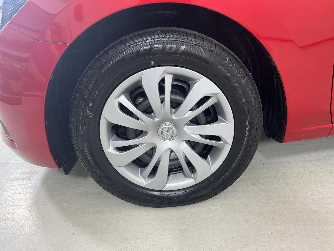 Photo '10' of Mazda Demio Photo '10' of Mazda Demio