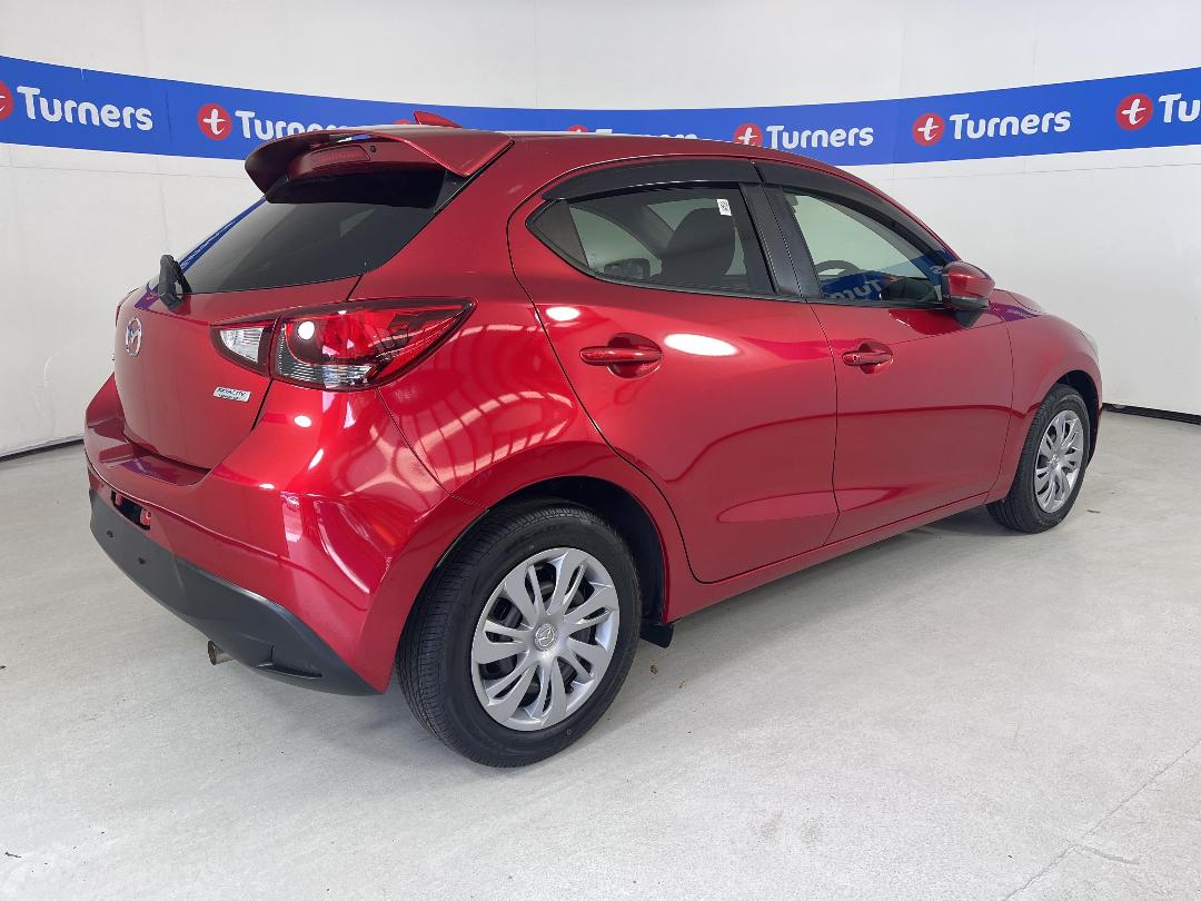 Photo '7' of Mazda Demio Photo '7' of Mazda Demio