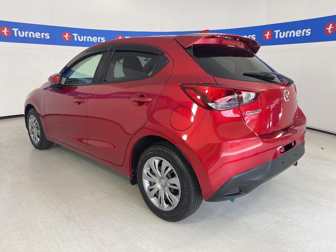 Photo '5' of Mazda Demio Photo '5' of Mazda Demio