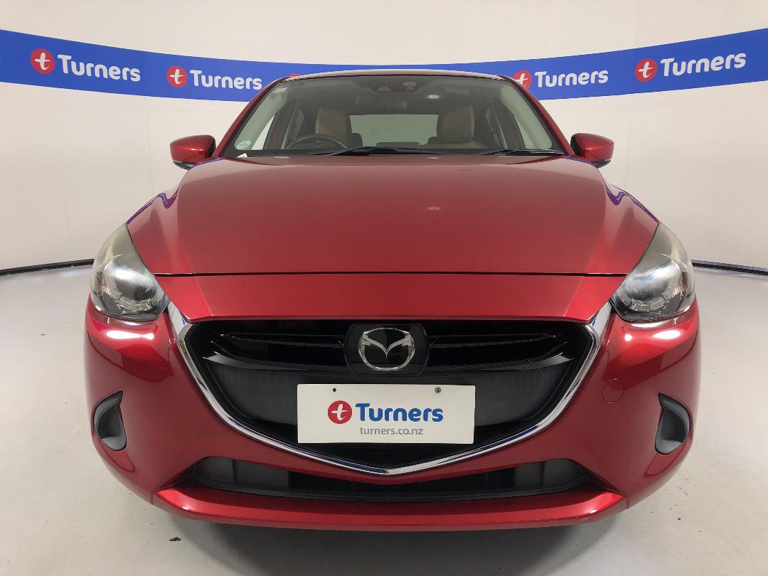 Photo '2' of Mazda Demio