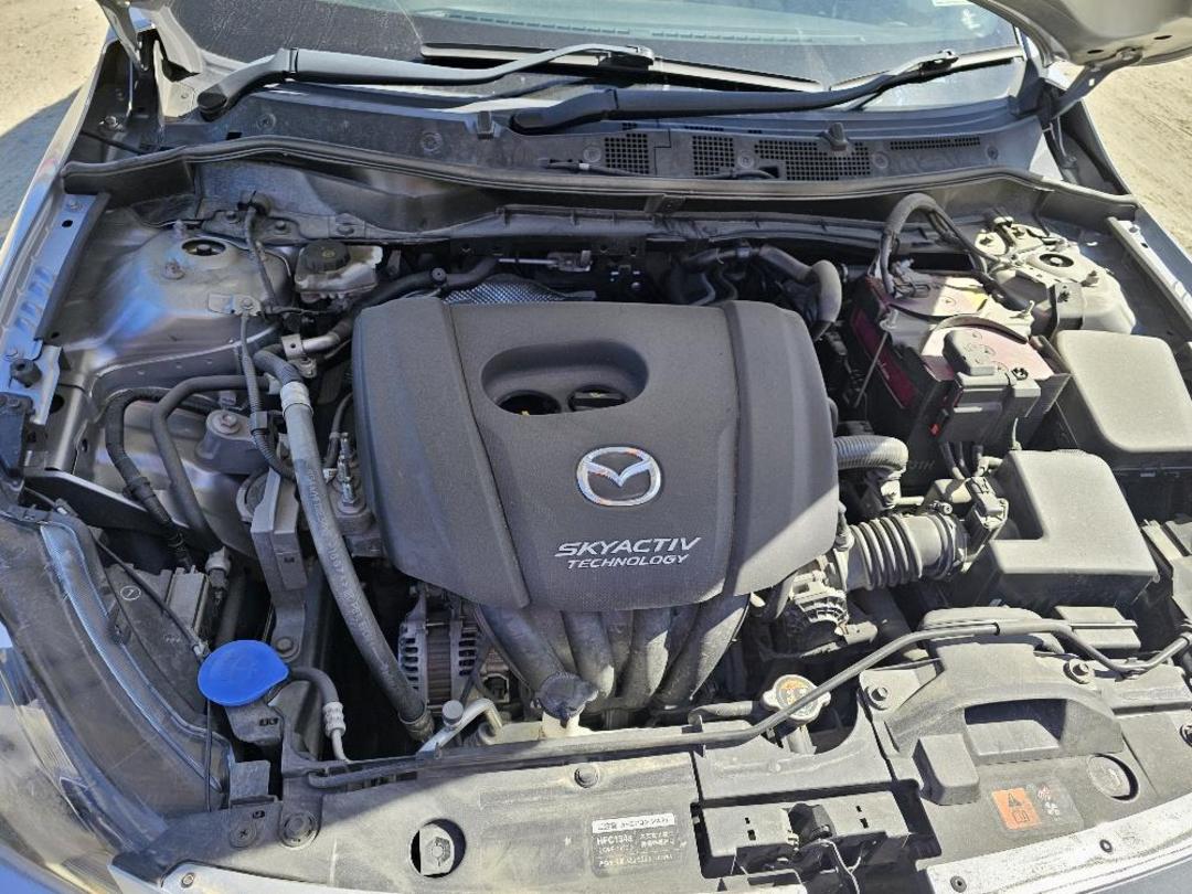 Photo '12' of Mazda Demio