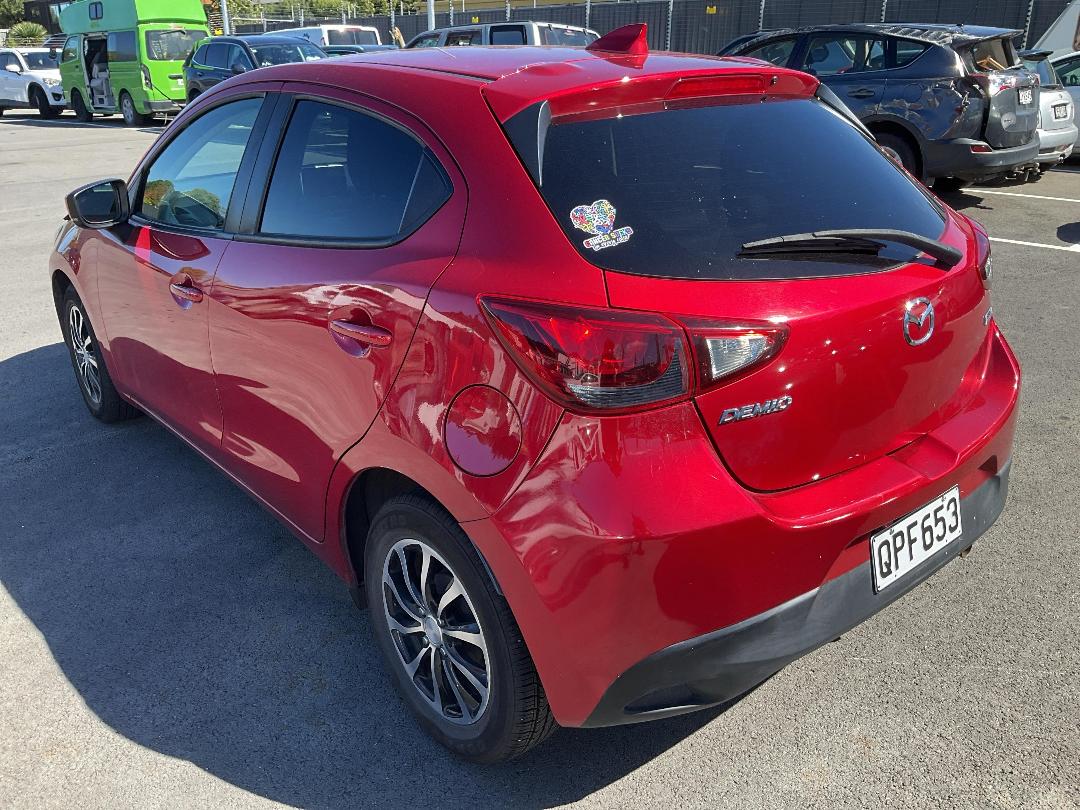 Photo '3' of Mazda Demio