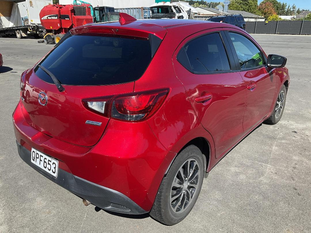 Photo '2' of Mazda Demio