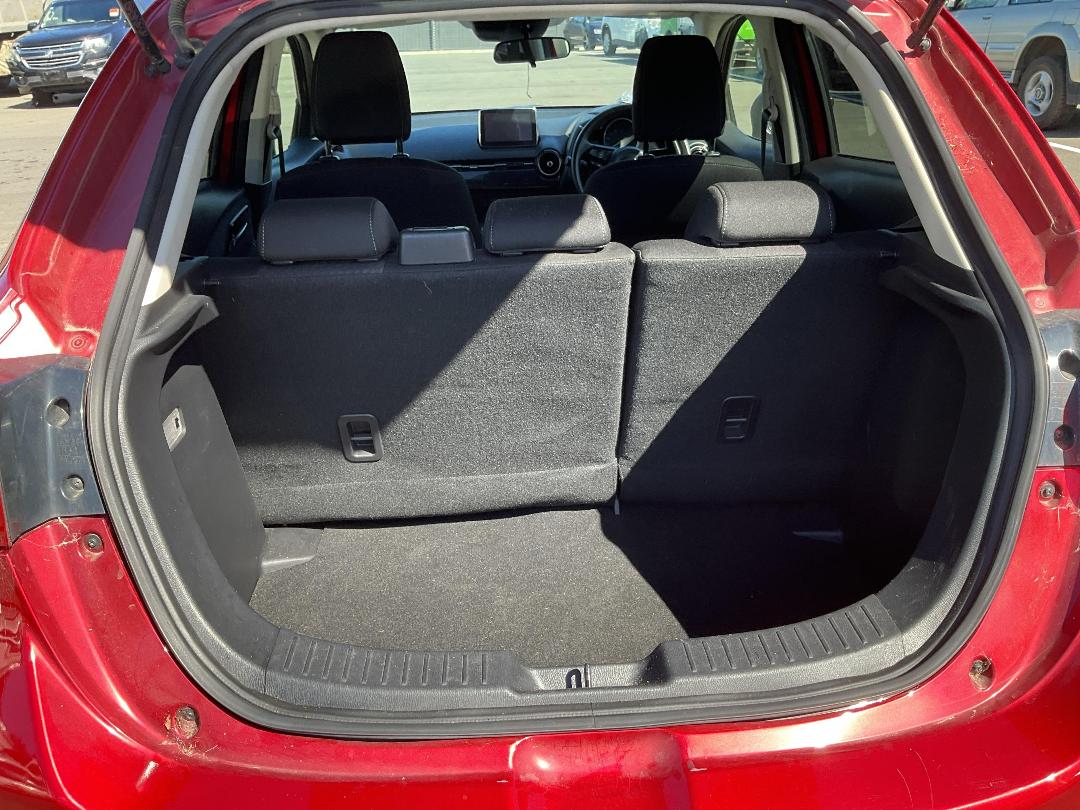 Photo '13' of Mazda Demio