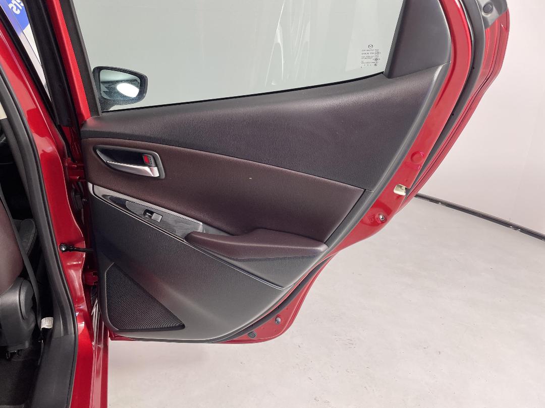 Photo '19' of Mazda Mazda2 Photo '19' of Mazda Mazda2