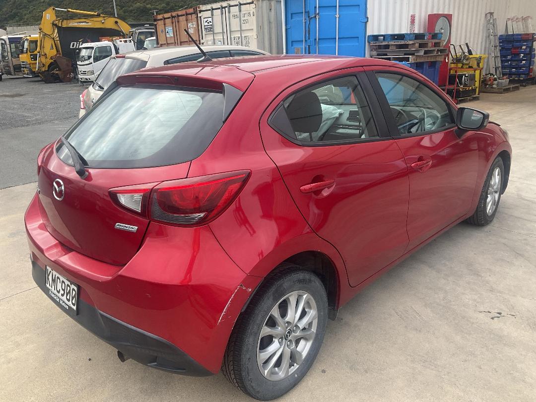 Photo '6' of Mazda Mazda2 GLX