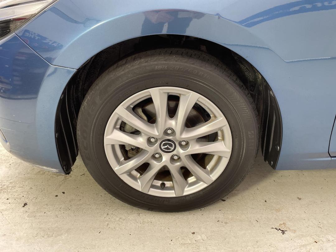 Photo '10' of Mazda Mazda3 Photo '10' of Mazda Mazda3