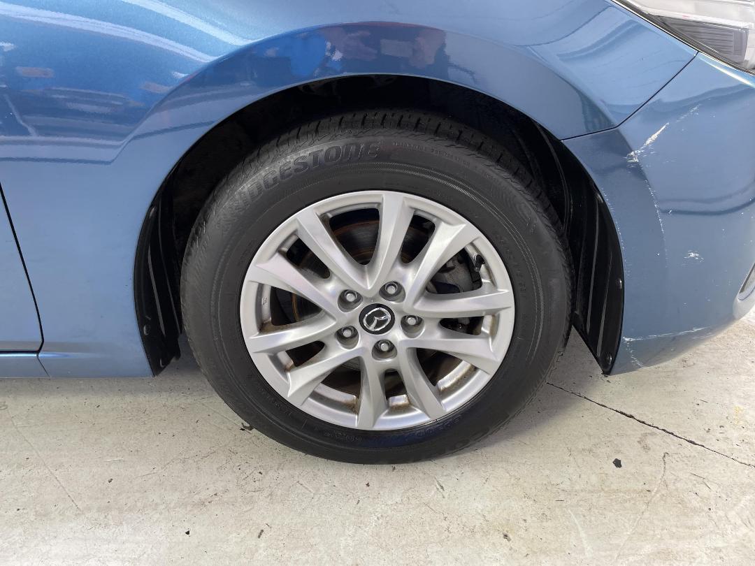 Photo '9' of Mazda Mazda3 Photo '9' of Mazda Mazda3