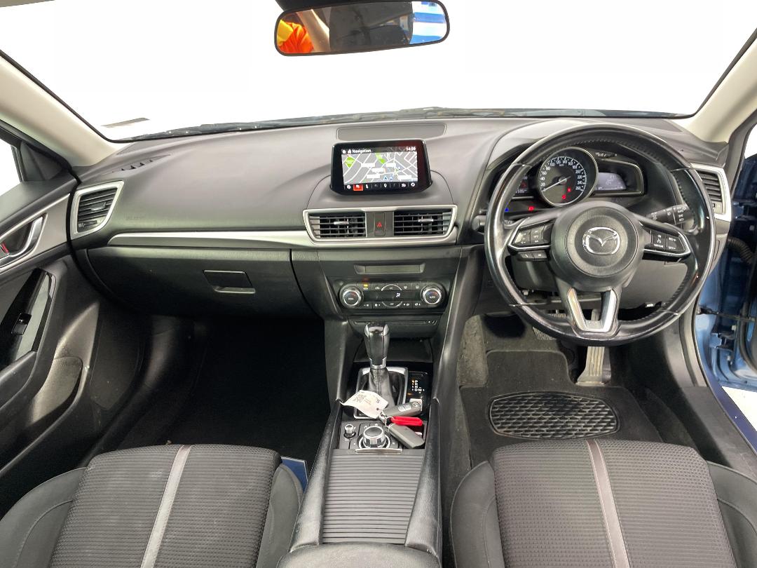 Photo '17' of Mazda Mazda3 Photo '17' of Mazda Mazda3