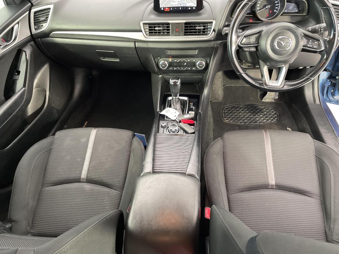 Photo '18' of Mazda Mazda3 Photo '18' of Mazda Mazda3