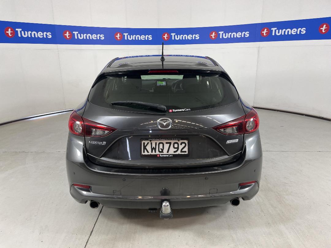 Photo '6' of Mazda Mazda3