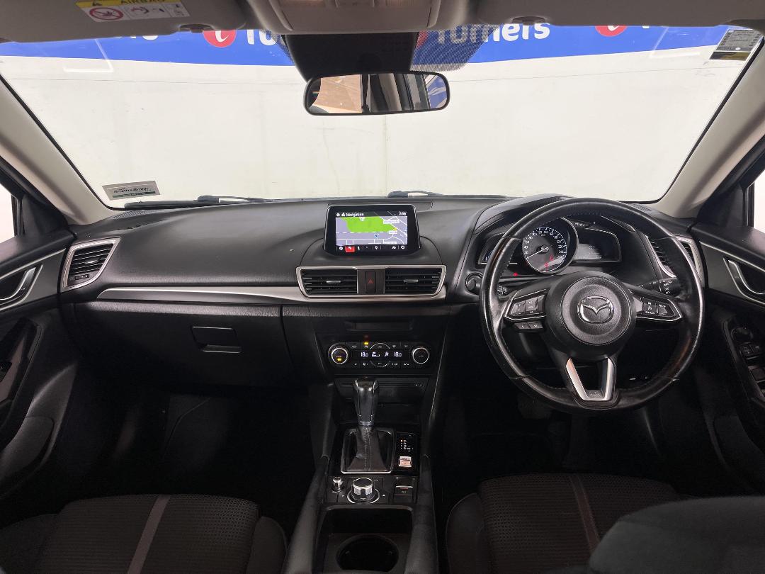 Photo '17' of Mazda Mazda3