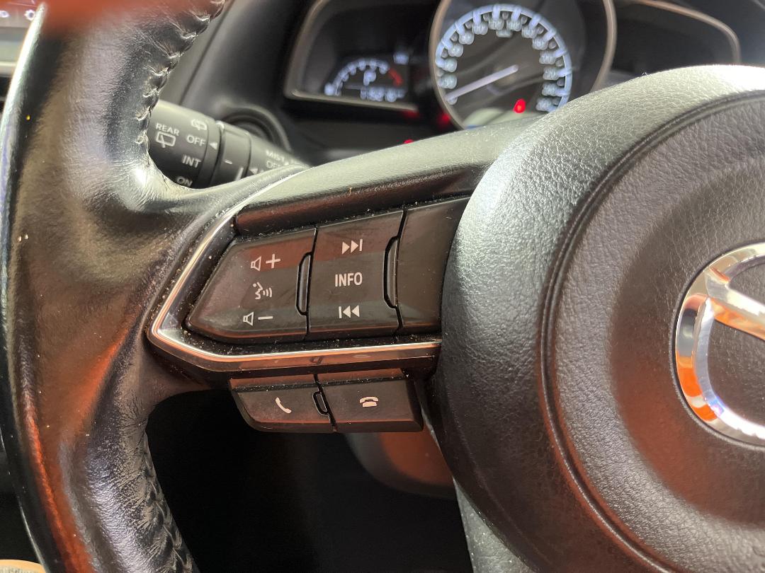 Photo '24' of Mazda Mazda3