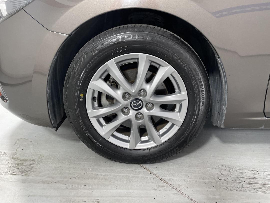 Photo '10' of Mazda Mazda3 Photo '10' of Mazda Mazda3