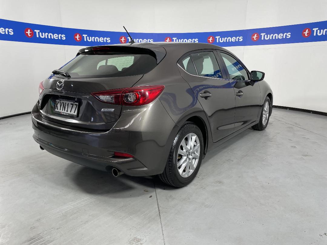 Photo '7' of Mazda Mazda3 Photo '7' of Mazda Mazda3