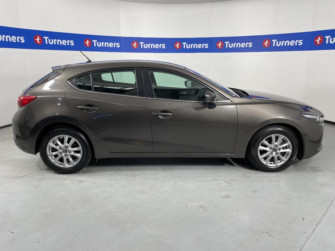 Photo '29' of Mazda Mazda3 Photo '29' of Mazda Mazda3