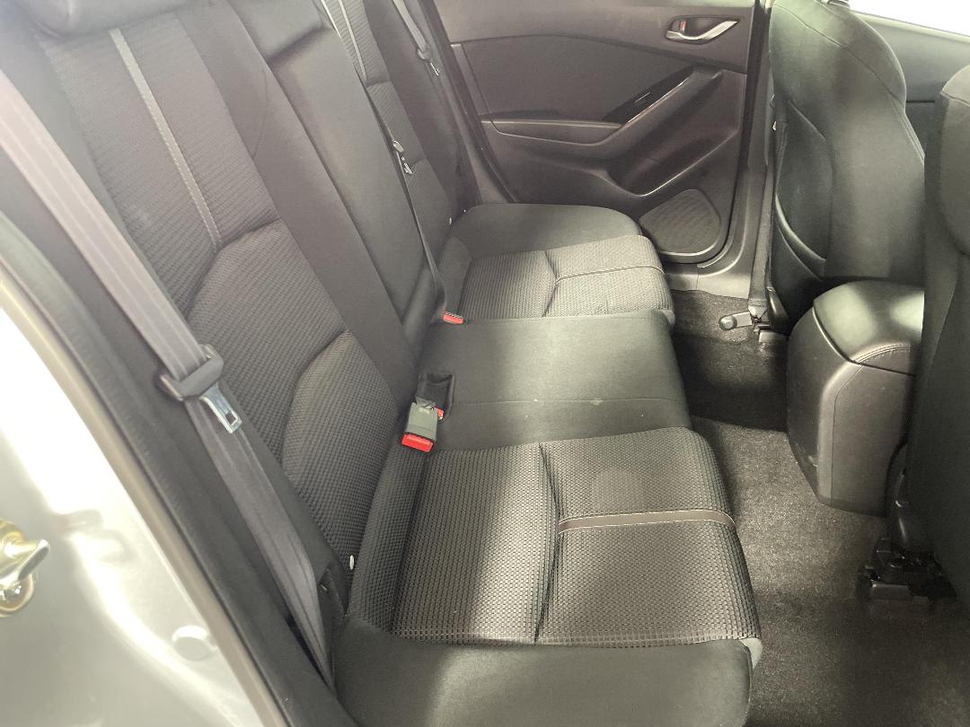 Photo '20' of Mazda Mazda3