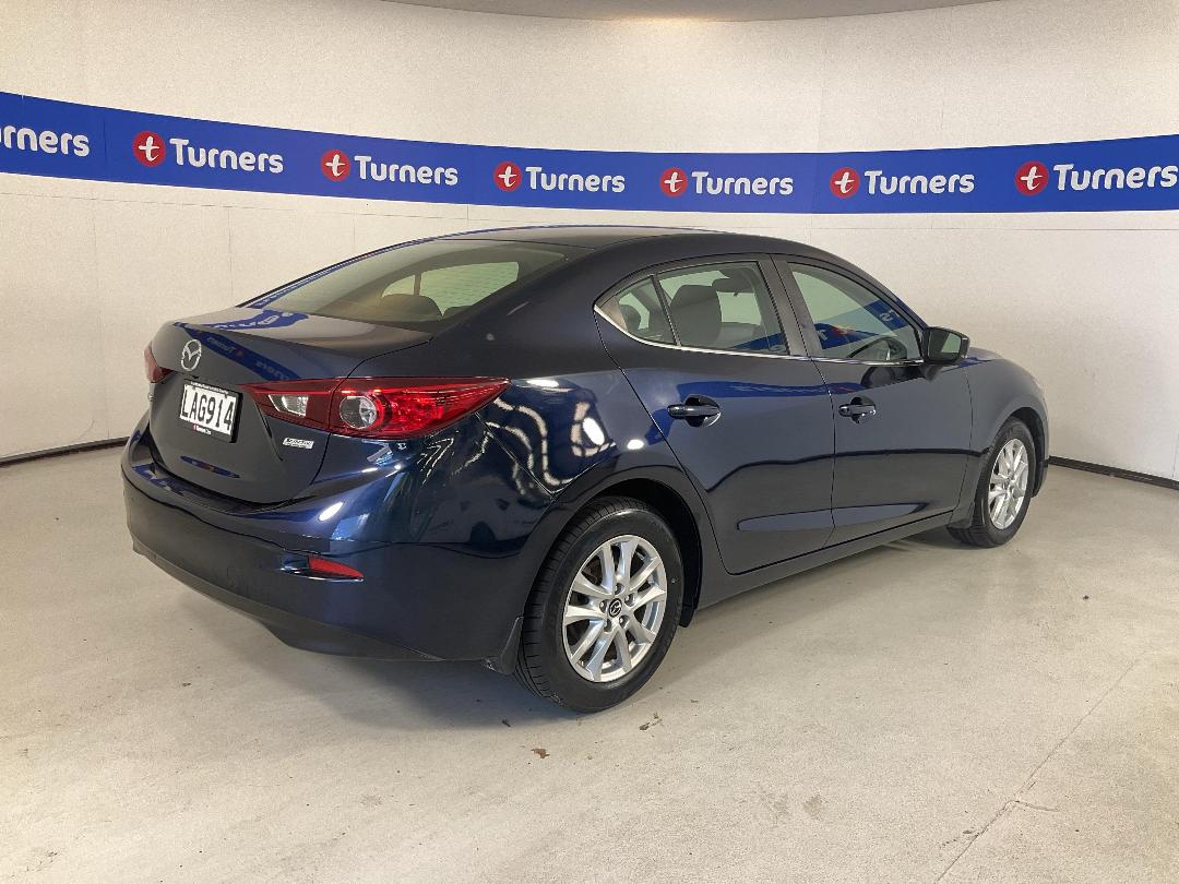 Photo '7' of Mazda Mazda3